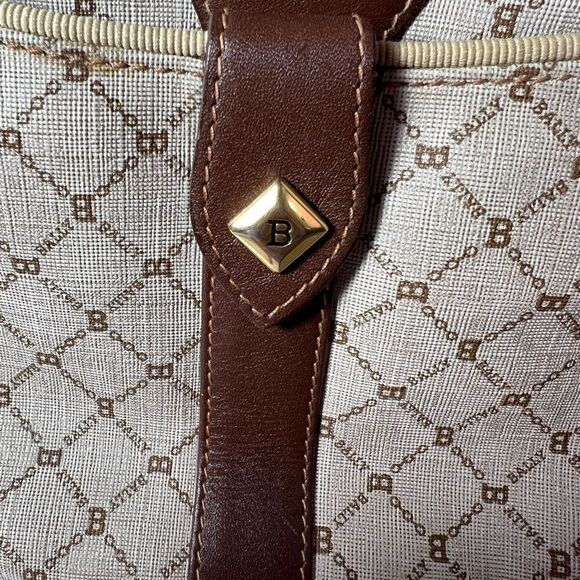 NWOT Bally Canteen - Picture 9 of 10